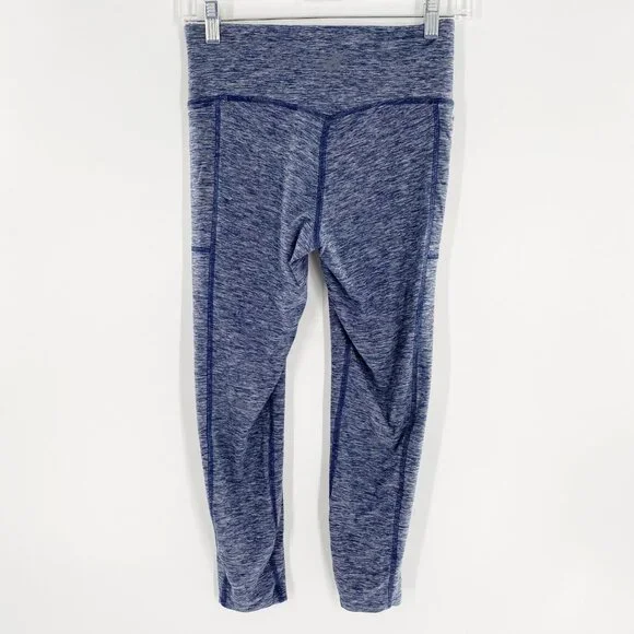 New Balance Capri Length Workout Athletic Leggings Size Small - Picture 3 of 9